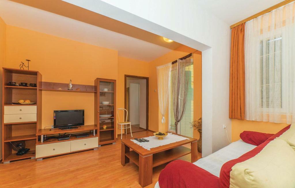 Apartment Diana - Great Location, Cosy 2 Bedroom, 2 Bathroom Apt Куклица Экстерьер фото